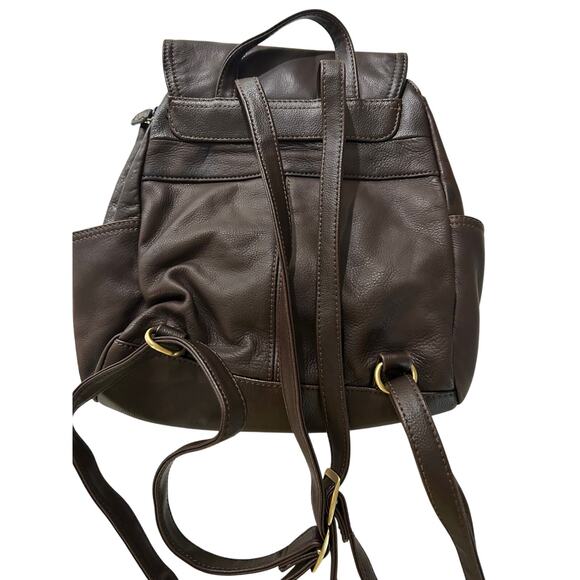 Wilsons Leather Backpack Brown Front Buckle Closure Sling Shoulder Purse School - Picture 3 of 11